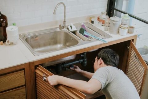 How to Remove Grease from the Kitchen Sink Drain
