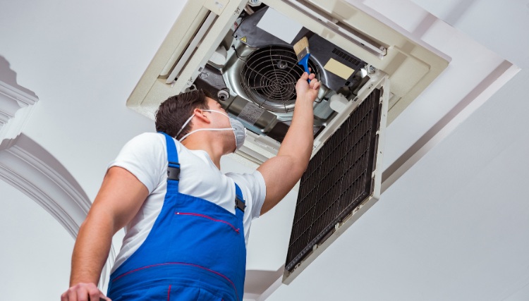 Featured image for “Are HVAC Contractors Licensed in Denver?”